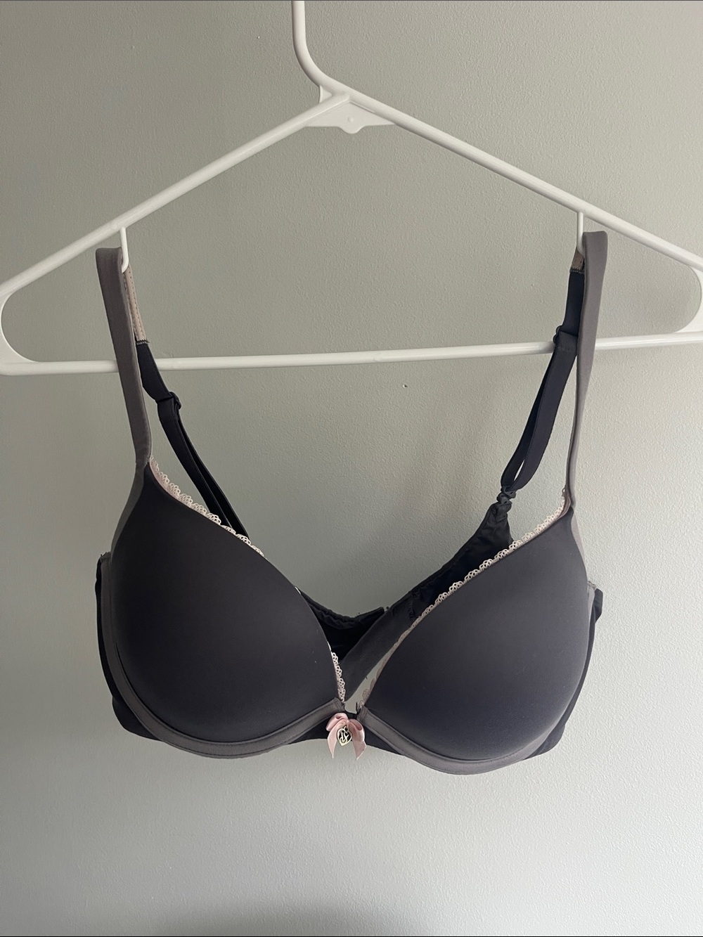 Victorias Secret Purple Lace-Trim T-Shirt Bra